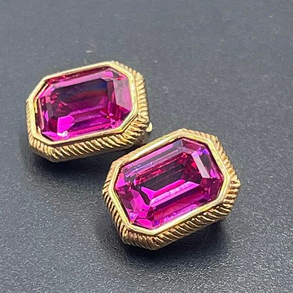 Swarovski Swan Small Signed Fuchsia Pink Crystal Rectangular Clip on Earrings - Picture 2 of 16
